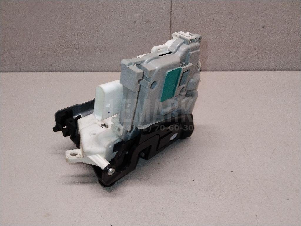 Замок двери передней правой