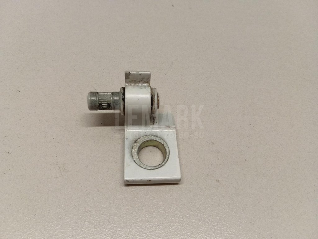 Петля двери