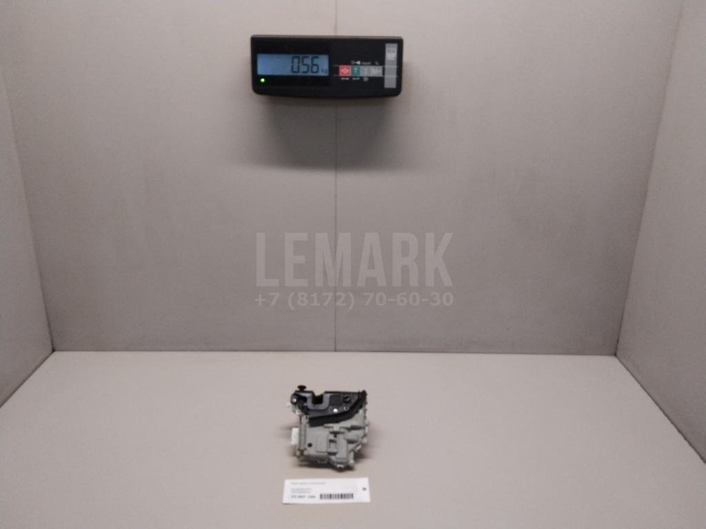 Замок двери задней левой