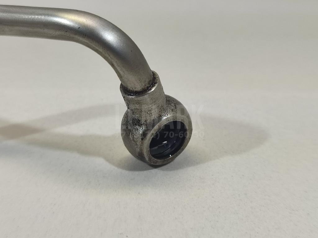 Трубка турбокомпрессора (турбины)