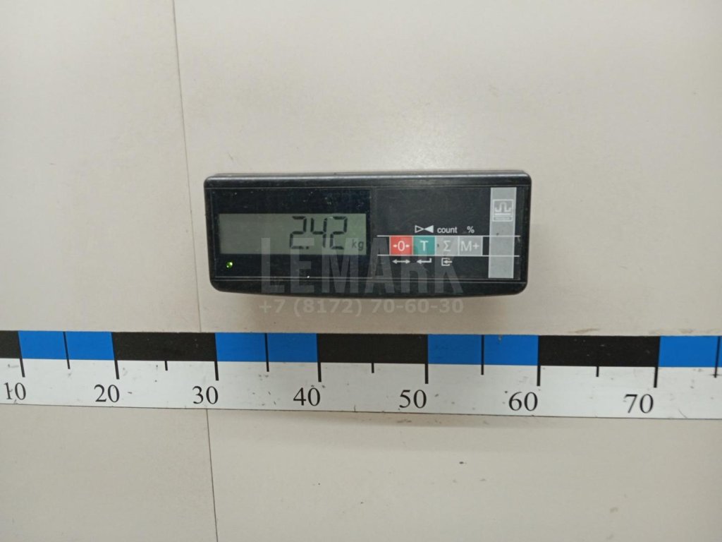 Усилитель переднего бампера