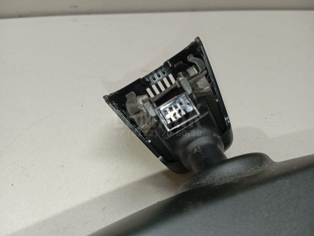 Зеркало заднего вида