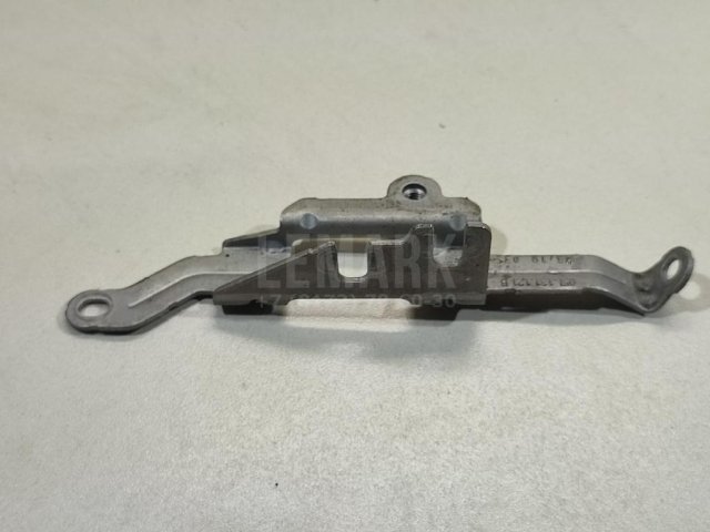 Кронштейн (сопут. товар)