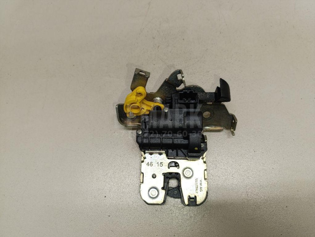 Замок багажника