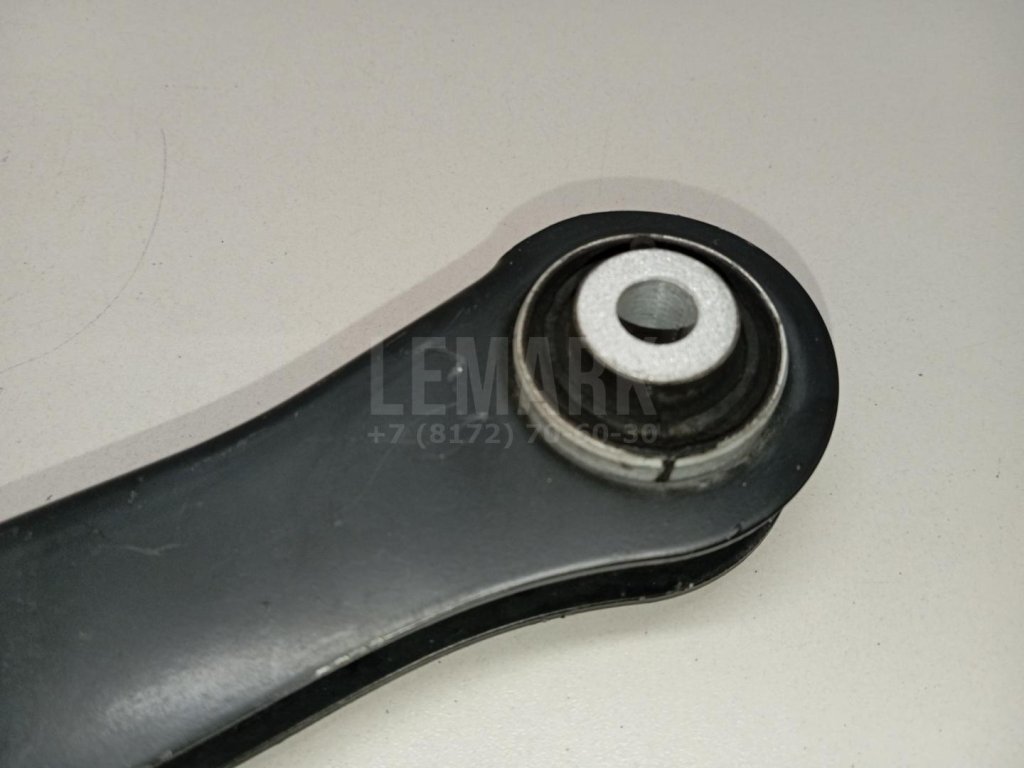 Рычаг задний верхний левый