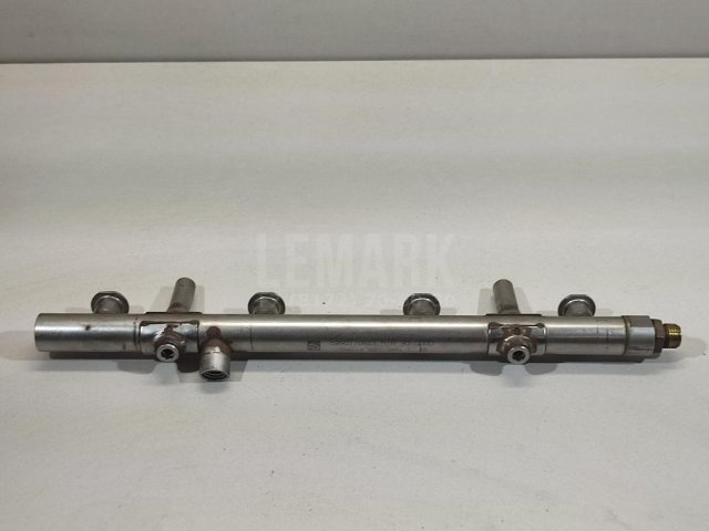 Рейка топливная (рампа)