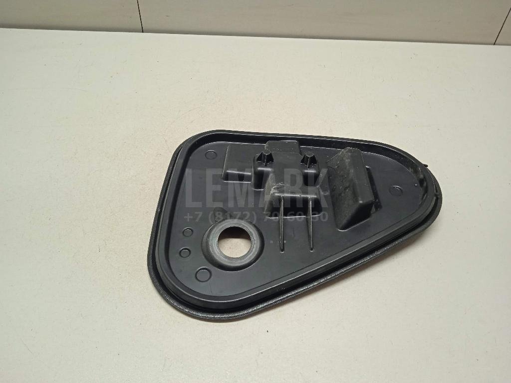 Заглушка панели двери