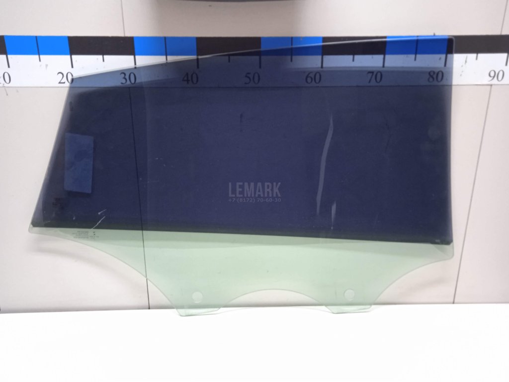 Стекло двери задней левой