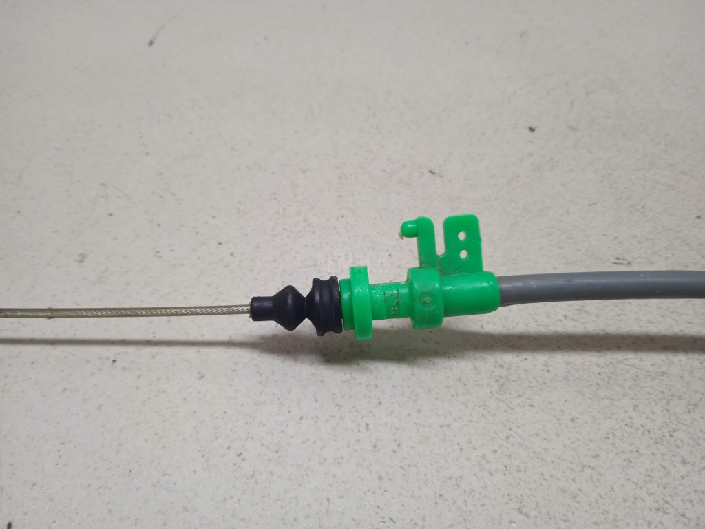 Трос открывания задней двери