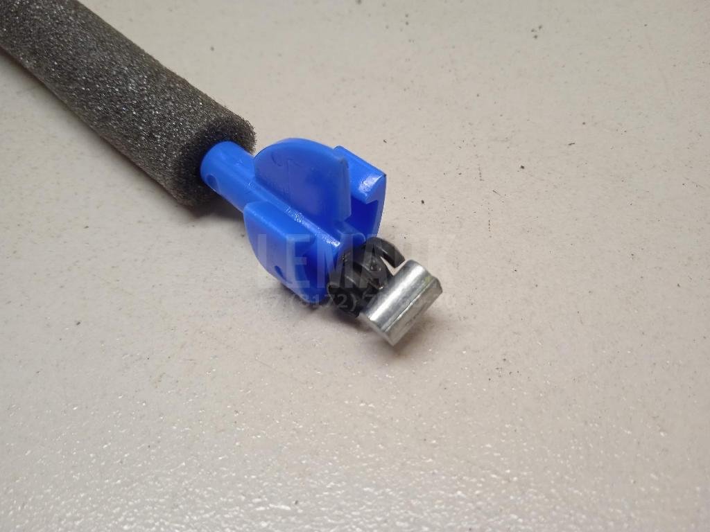 Трос открывания задней двери