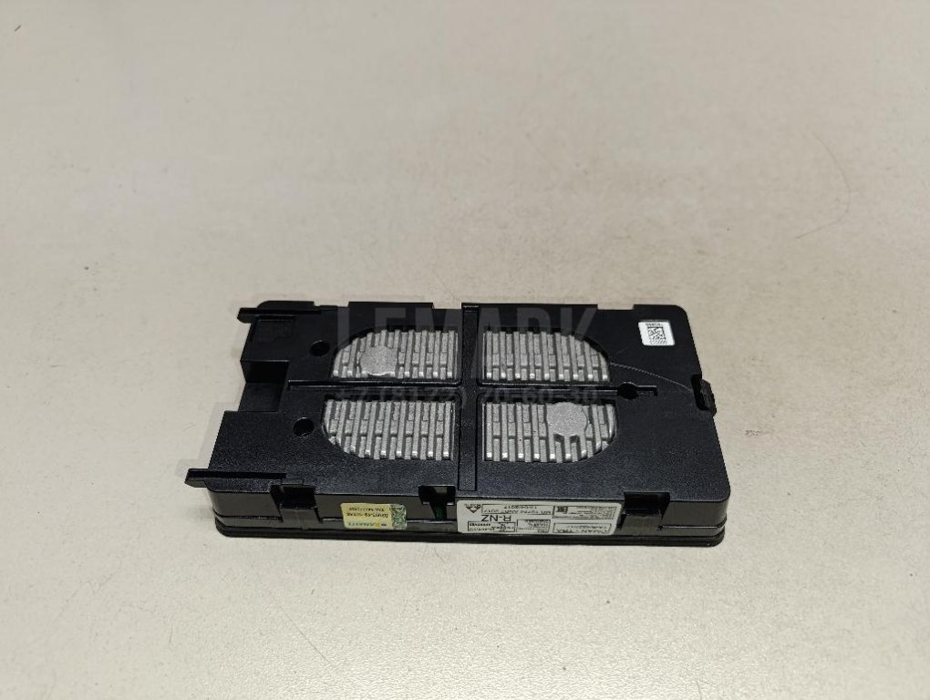 Док-станция для беспроводной зарядки