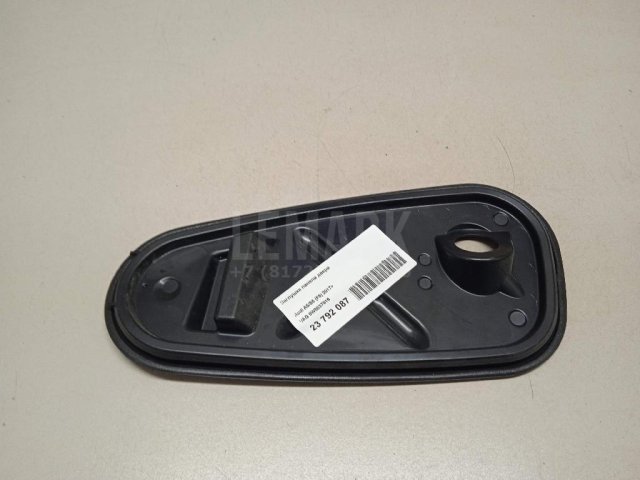 Заглушка панели двери