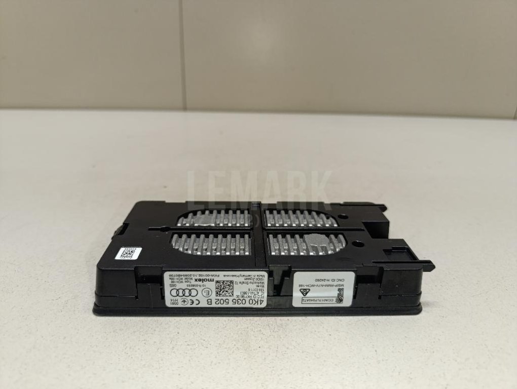 Док-станция для беспроводной зарядки