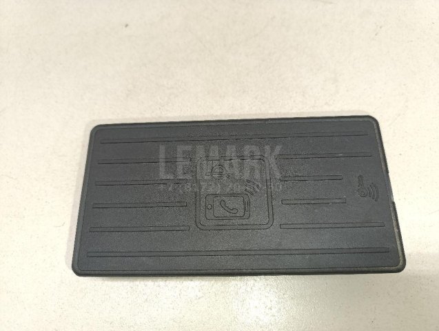 Док-станция для беспроводной зарядки