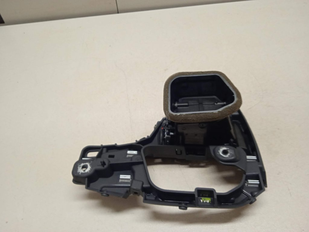 Дефлектор воздушный