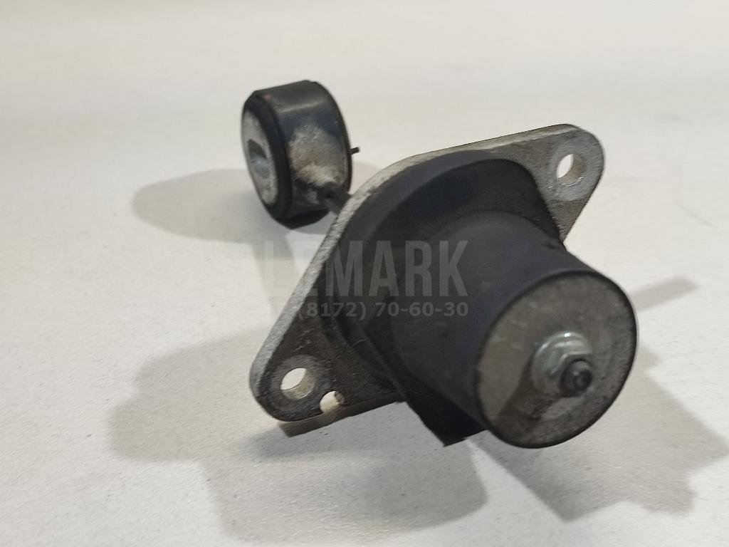 Опора двигателя правая