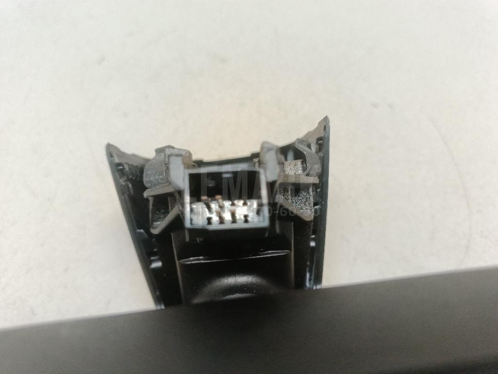 Зеркало заднего вида