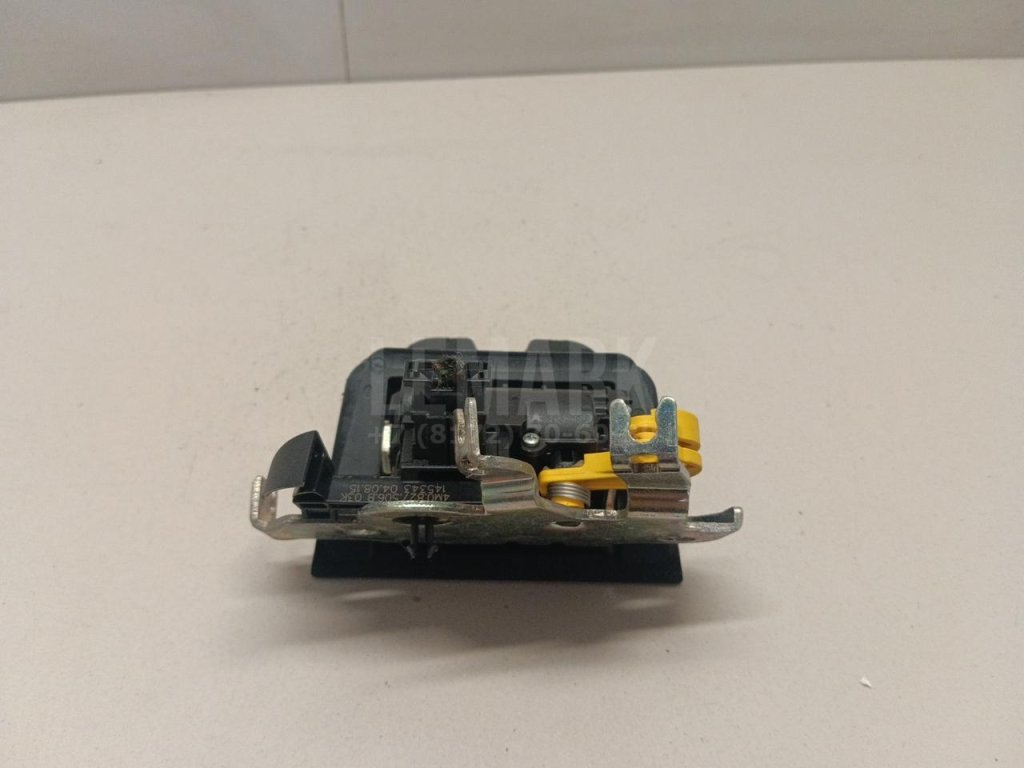 Замок багажника