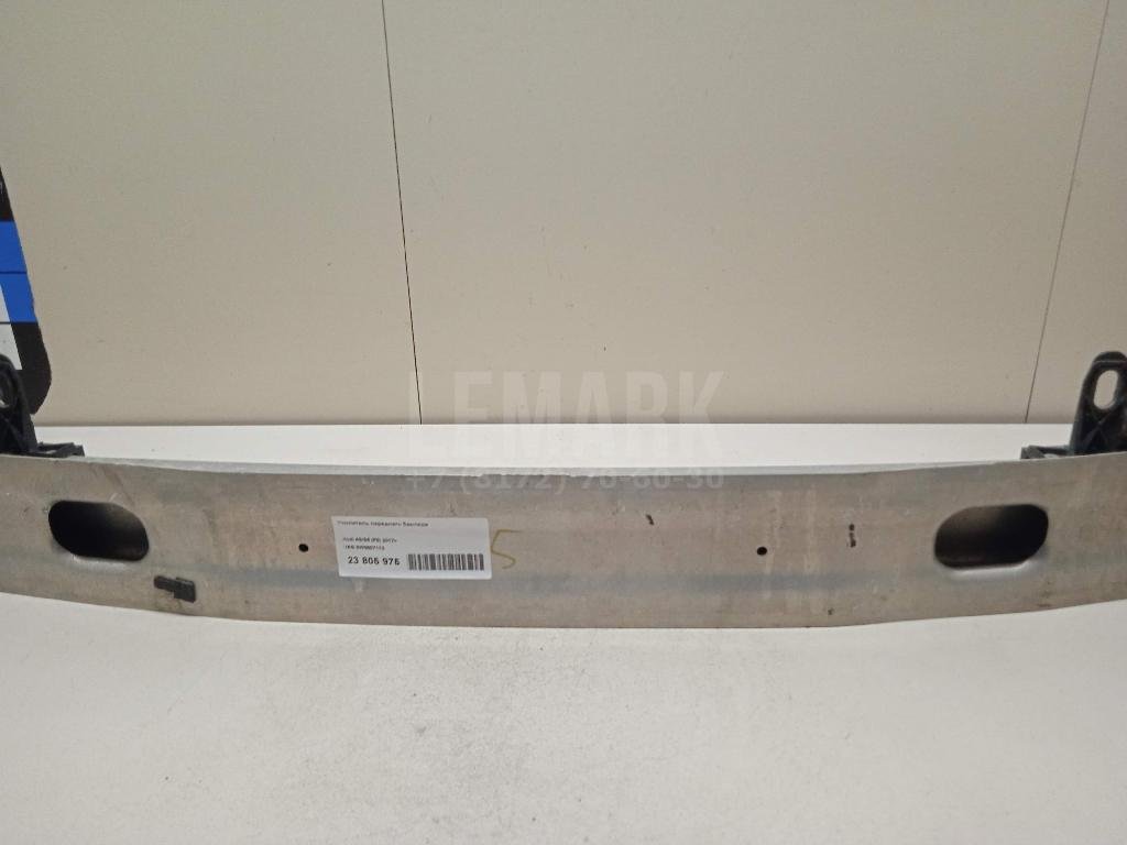 Усилитель переднего бампера