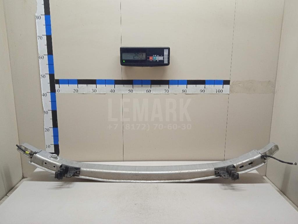 Усилитель переднего бампера