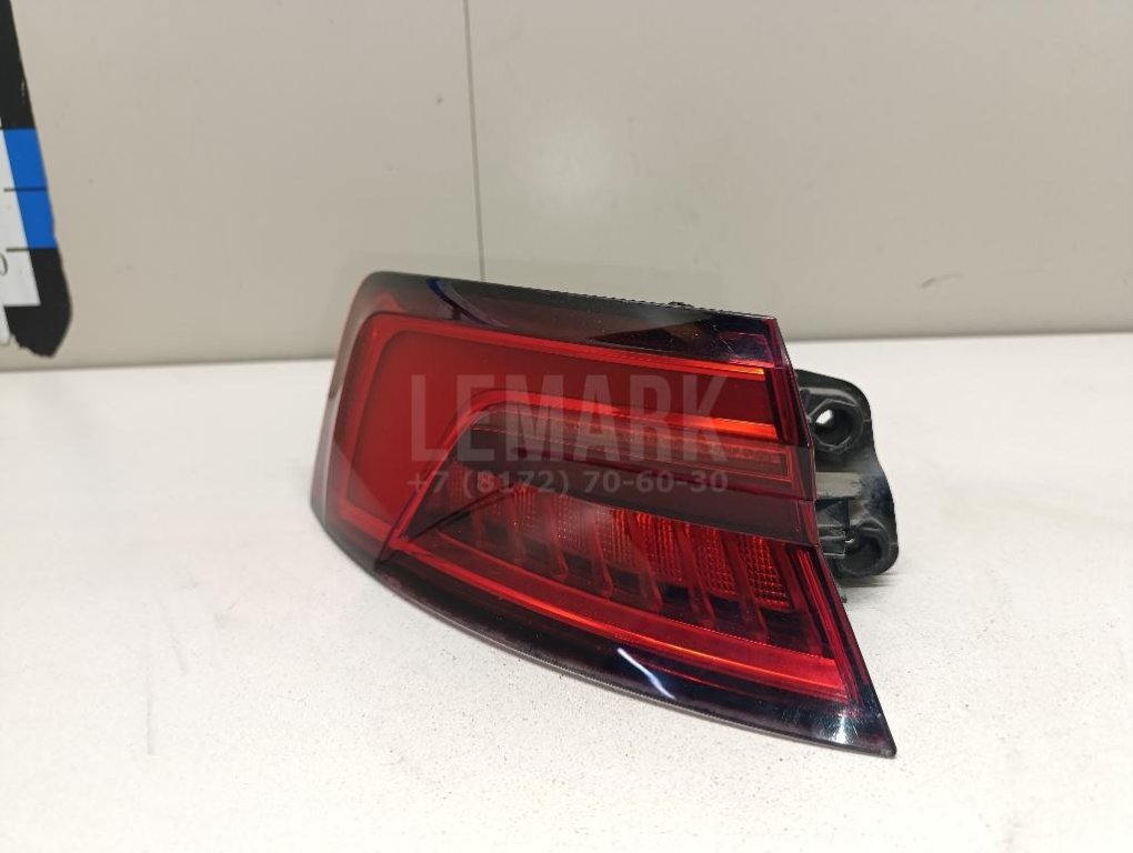 Фонарь задний наружный левый