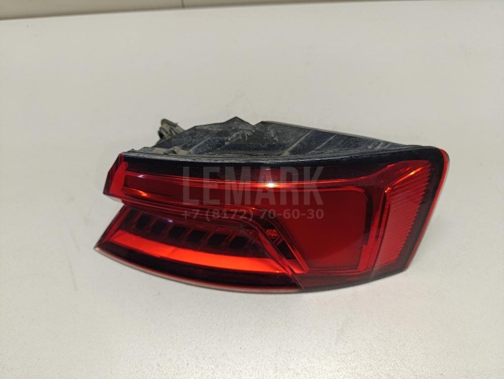 Фонарь задний наружный правый