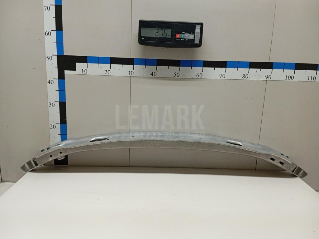 Усилитель переднего бампера