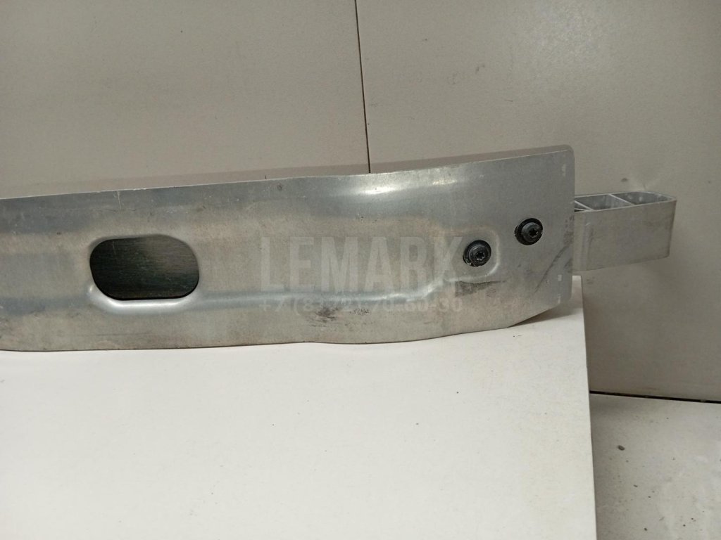 Усилитель переднего бампера