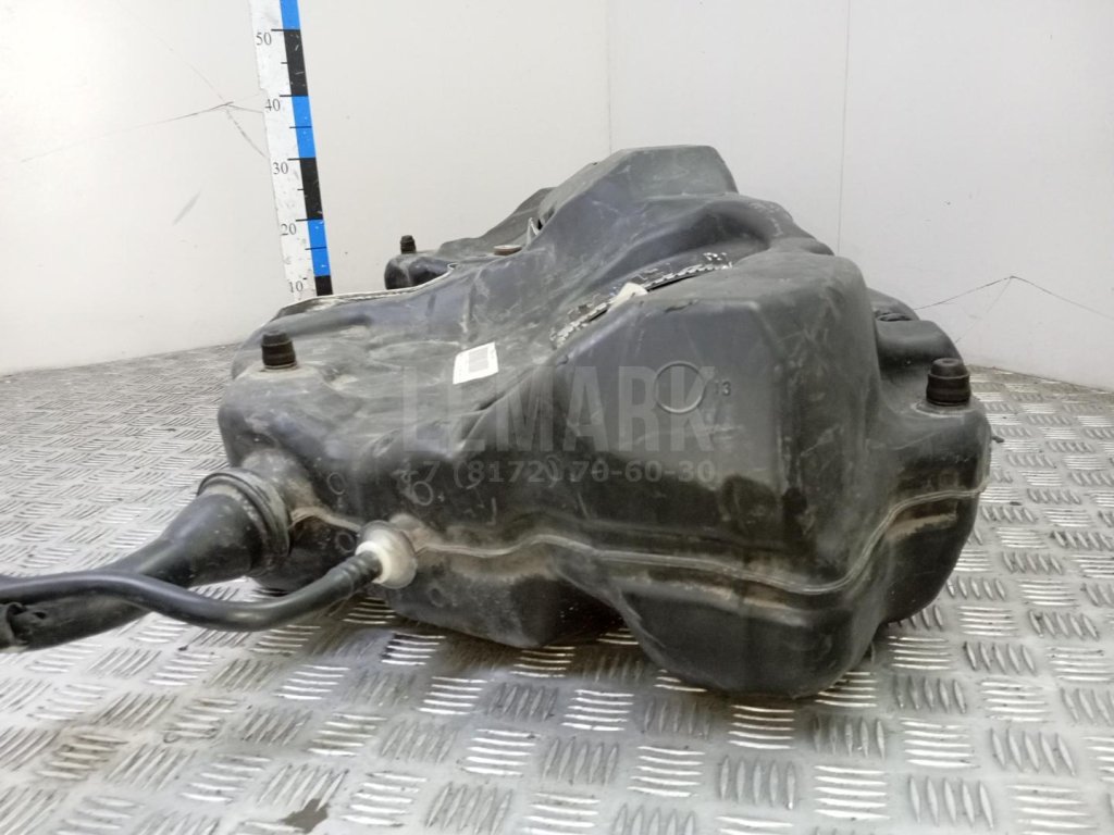 Бак топливный