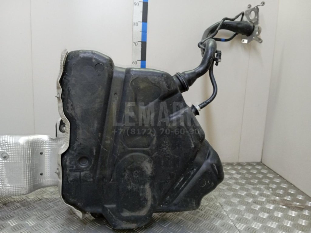 Бак топливный