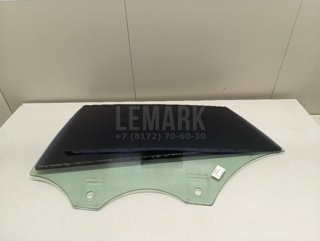 Стекло двери задней левой