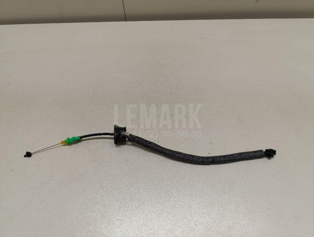 Трос открывания передней двери