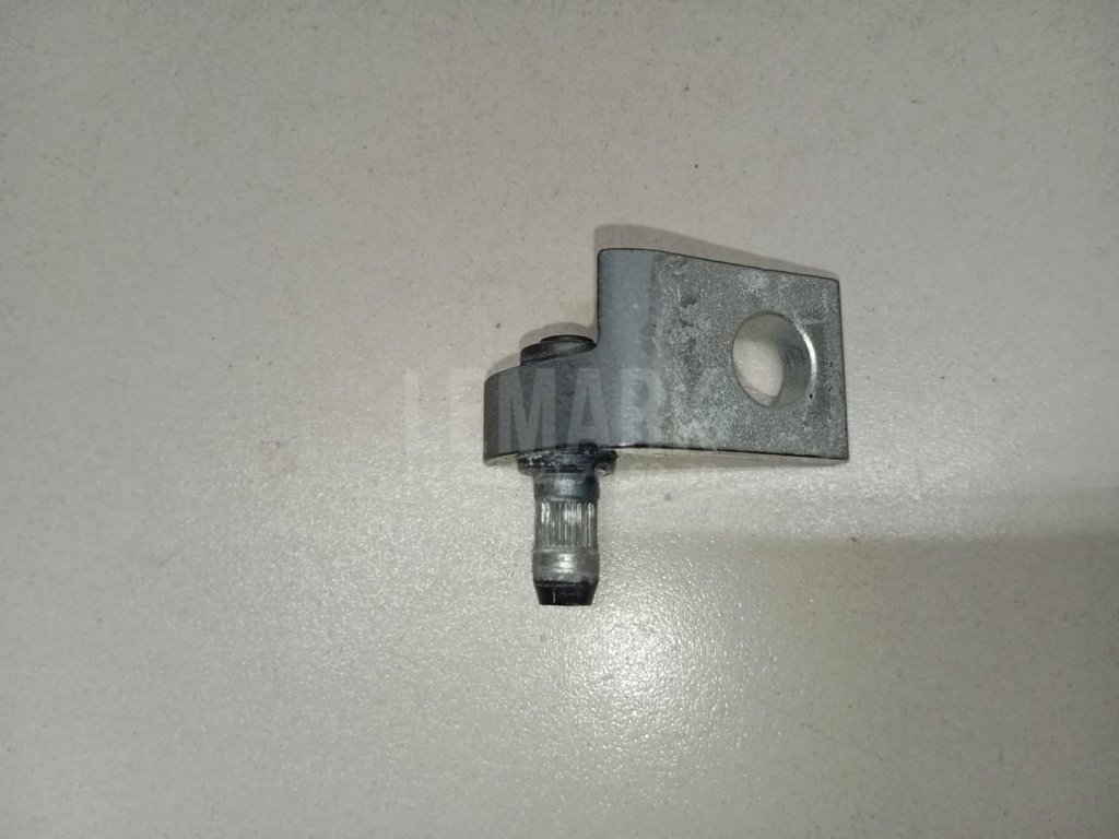 Петля двери для  Audi A4 [B9] 2015