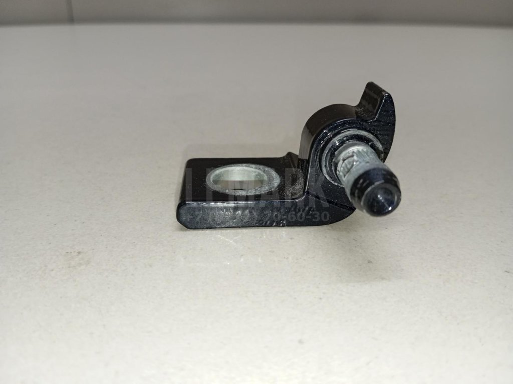 Петля двери для  Audi A4 [B9] 2015