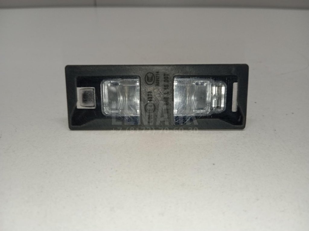 Фонарь подсветки номера