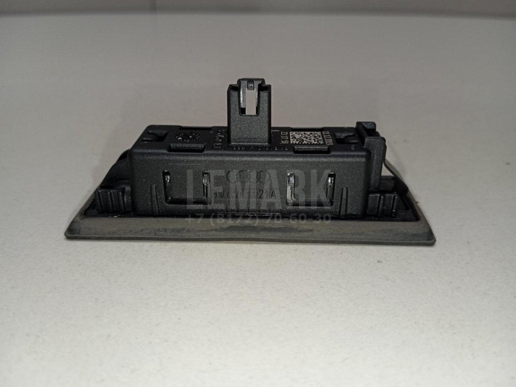 Фонарь подсветки номера