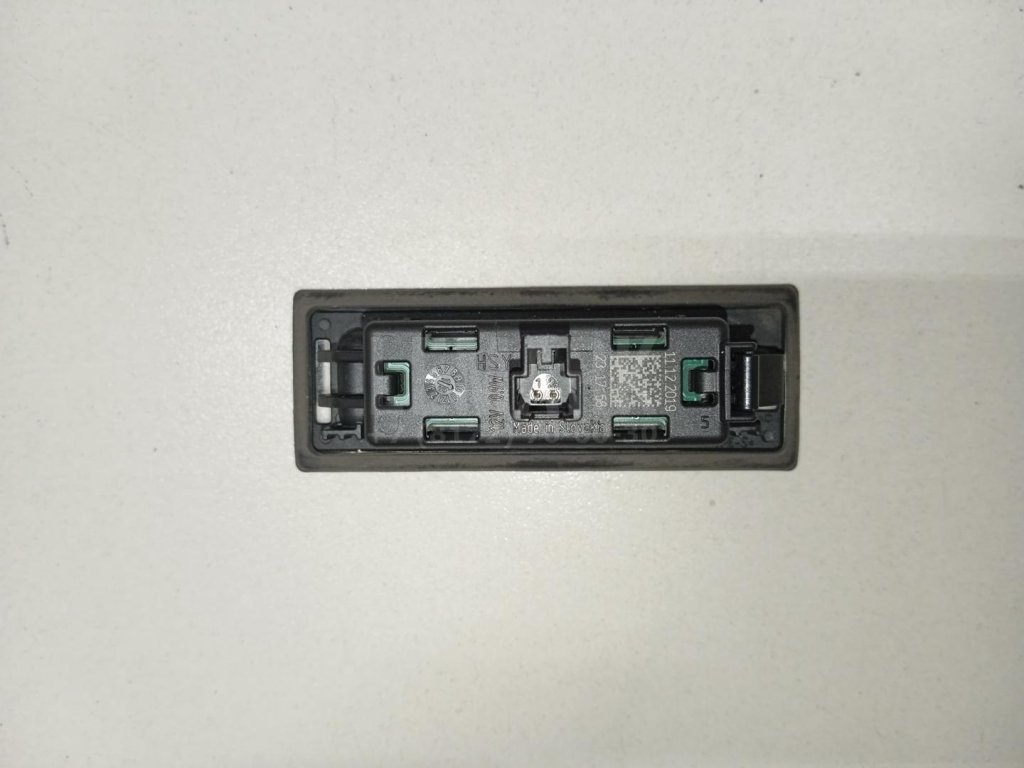 Фонарь подсветки номера