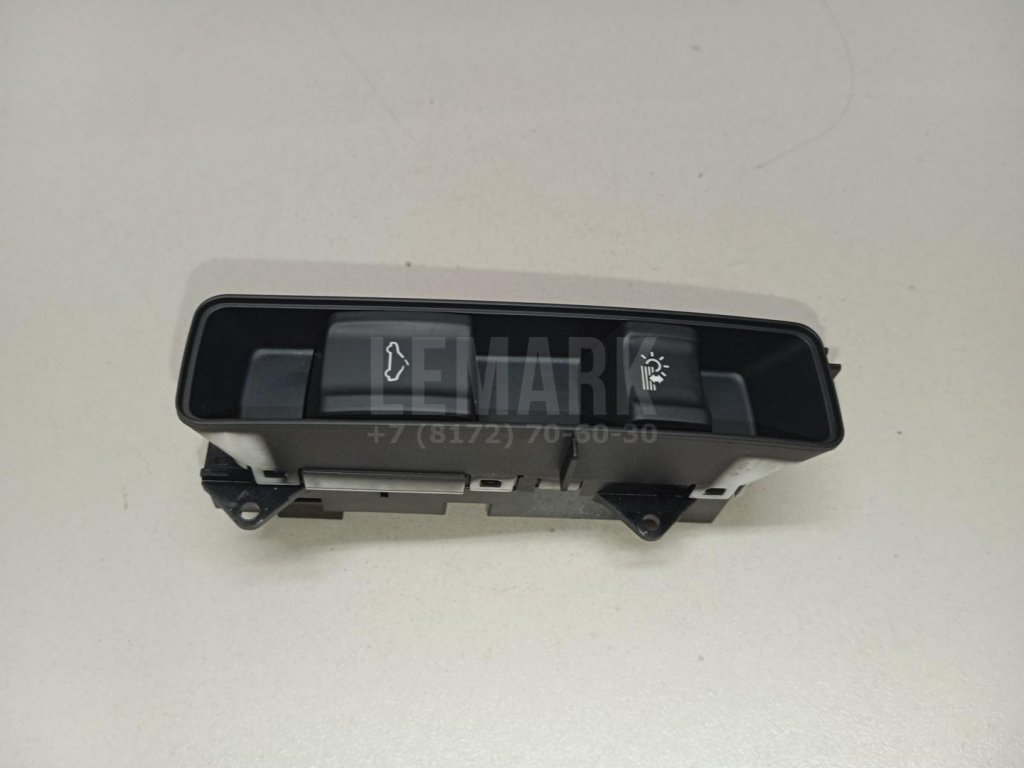 Кнопка люка