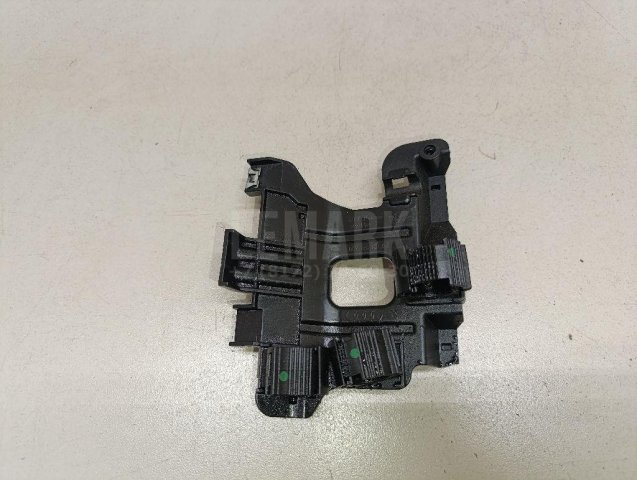 Кронштейн (сопут. товар)