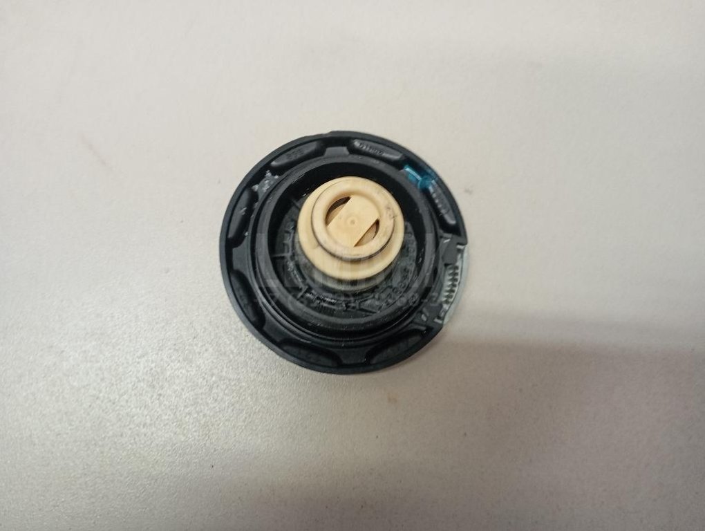 Крышка расширительного бачка