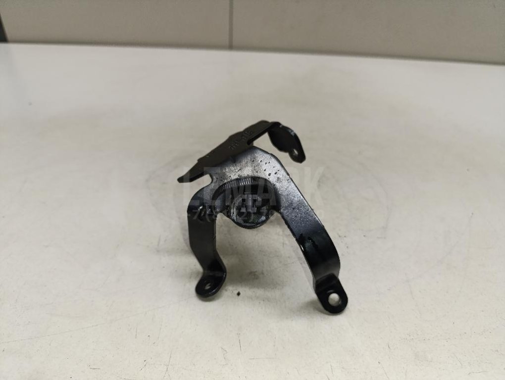 Кронштейн (сопут. товар)