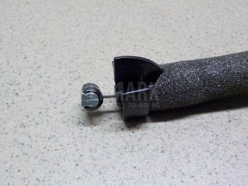 Трос открывания передней двери