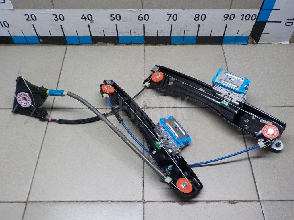 Стеклоподъемник электр. задний правый