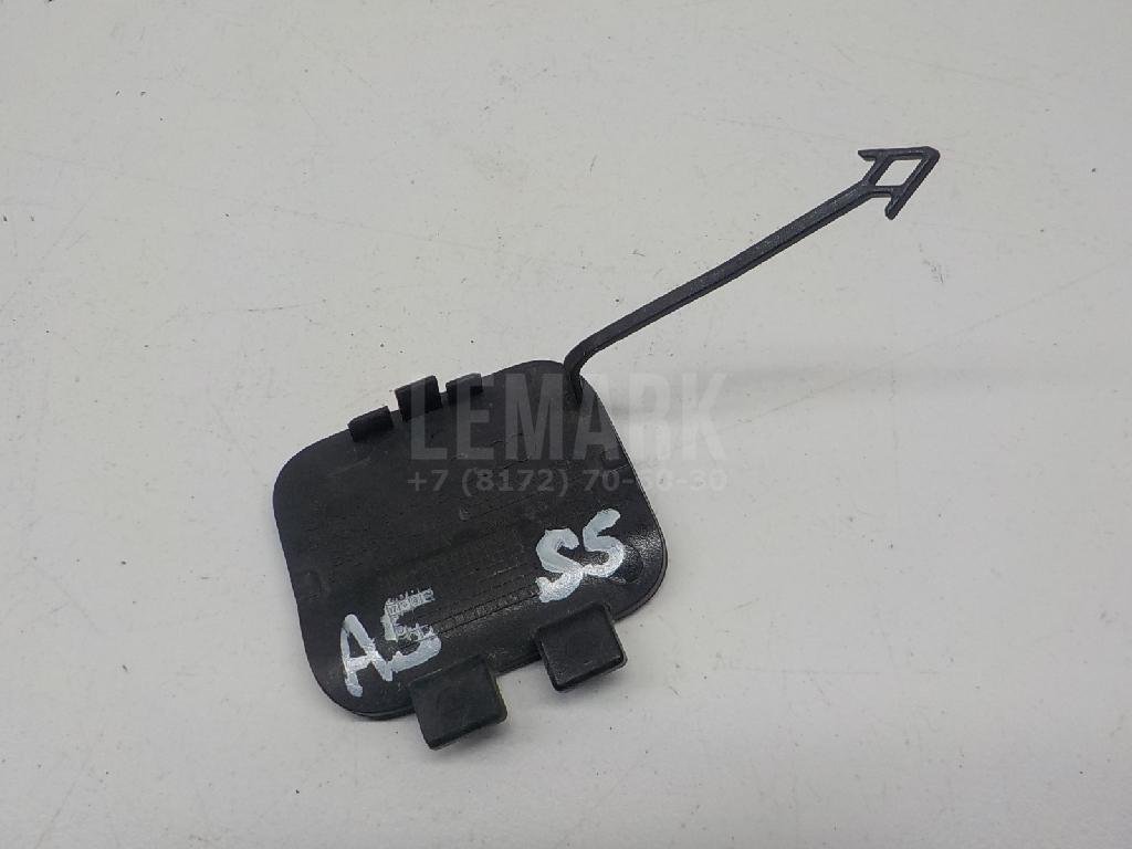 Заглушка буксировочного крюка