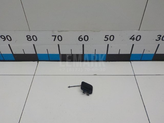 Заглушка буксировочного крюка