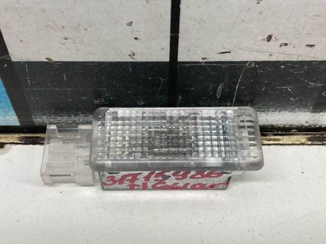 Плафон салонный