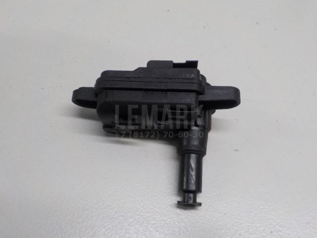 Активатор замка крышки бензобака