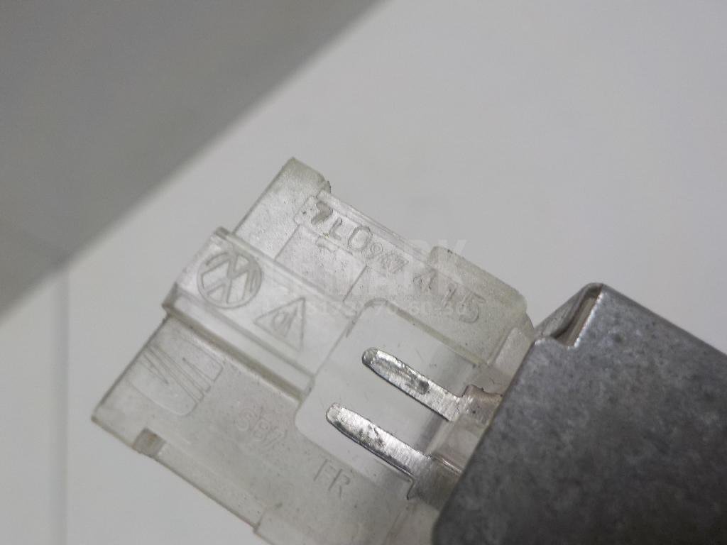 Плафон салонный