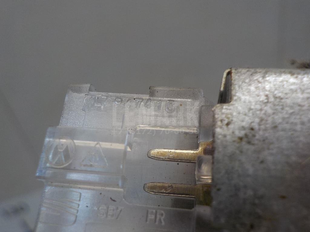 Плафон салонный