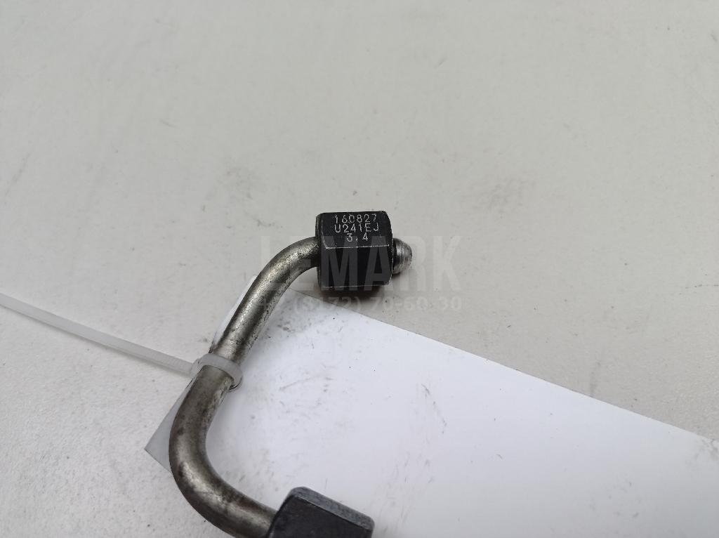 Трубка топливная